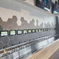 Hoppin' Grapevine - Holy Wall of Drafts