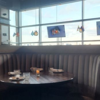 Hudson & Co - Gastropubs Near Me - Jersey City, New Jersey