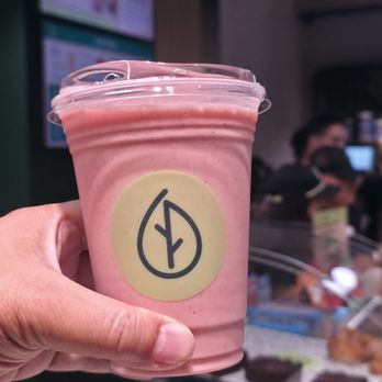 Harvest Clean Eats - Strawberry Banana Smoothie ($9.95) - Cafes Near Me - Toronto, Ontario Harvest Clean Eats - Strawberry Banana Smoothie ($9.95) - Cafes Near Me - Toronto, Ontario