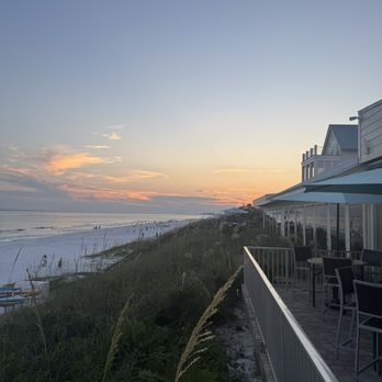 Vue on 30a - Patio seating - Cocktail Bars Near Me - Santa Rosa Beach, Florida Vue on 30a - Patio seating - Cocktail Bars Near Me - Santa Rosa Beach, Florida