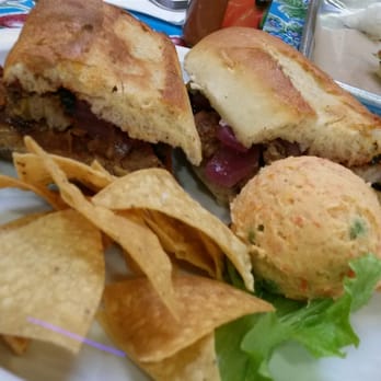Chichen Itza Restaurant - Mexican Near Me - Los Angeles, California