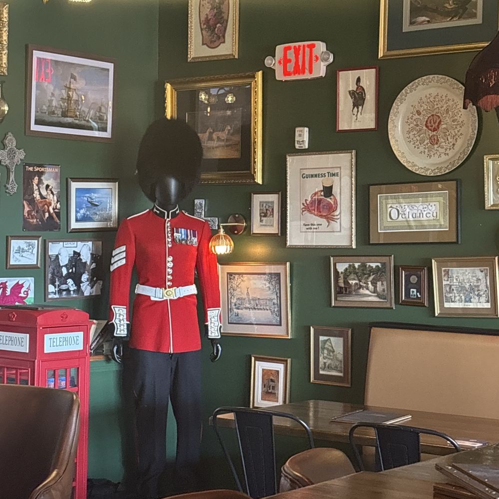 Lots of character in this pub, all the British details and delicious British food! Lots of character in this pub, all the British details and delicious British food!