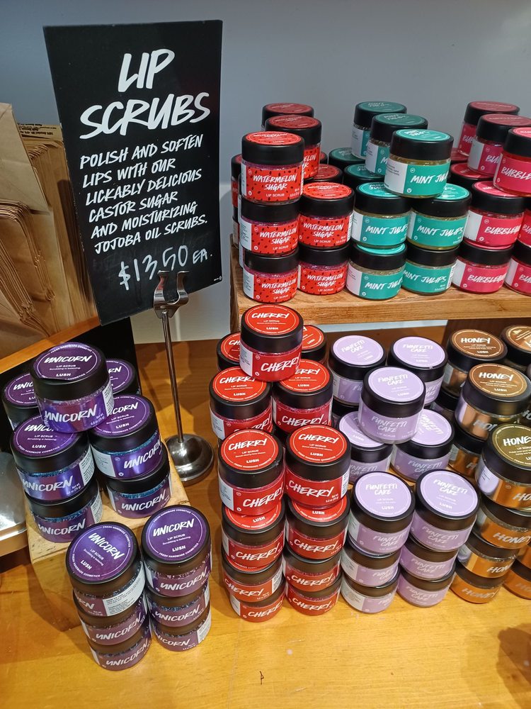 LUSH HANDMADE COSMETICS Updated October 2024 93 Photos & 124