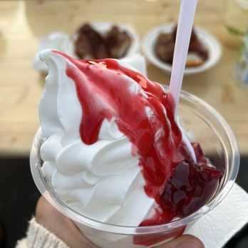 Friday Nights at OMCA with Off the Grid - Vanilla ice cream with strawberry syrup - Festivals Near Me - Oakland, California Friday Nights at OMCA with Off the Grid - Vanilla ice cream with strawberry syrup - Festivals Near Me - Oakland, California