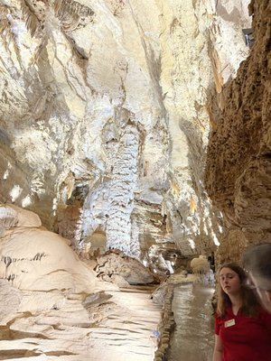 Natural Bridge Caverns by null