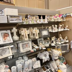 Debbie's Hallmark Shop - Christian items