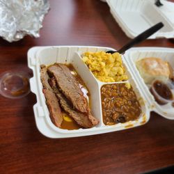 Chuck's BBQ Catering - Temp - The best mac an cheese around! Tri tip plate to die for