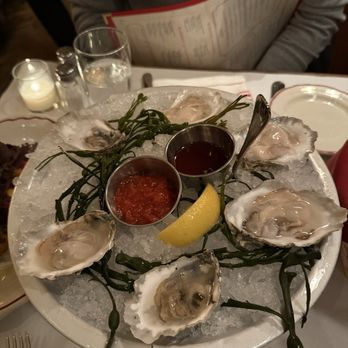 Le Diplomate - oysters - Brasseries Near Me - Washington, DC, District of Columbia