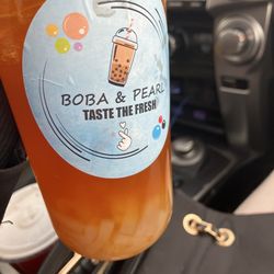 Boba & Pearl - Supposed to be a Large Peach Tea with Peach Boba and Coconut jelly. But instead is a Large Peach Tea with some random jelly.