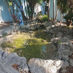 Seafarer Resort & Beach - Little pond