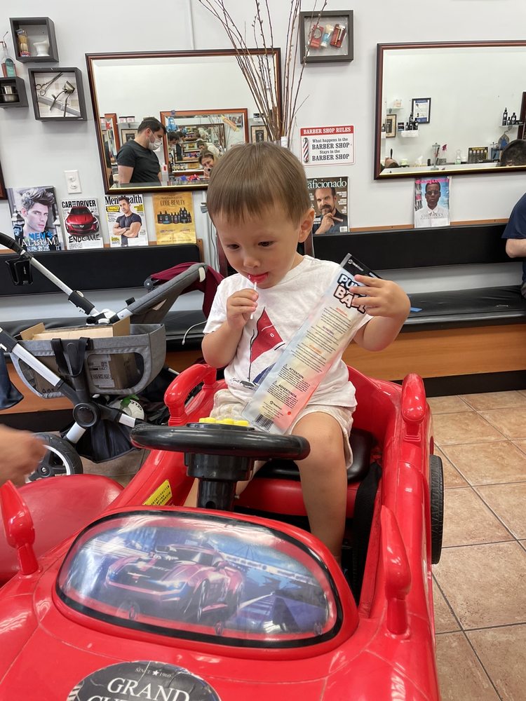 GRAND CUTTER BARBER SHOP Updated October 2024 154 Photos & 80 Reviews 395 Grand St, New