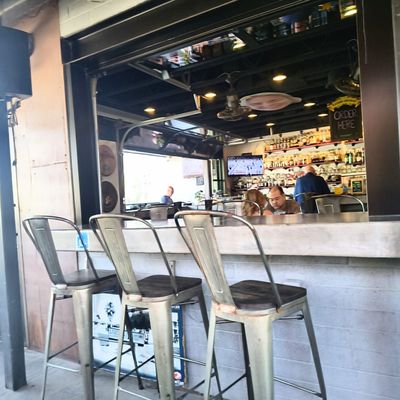 The Hudson Eatery & Bar by null