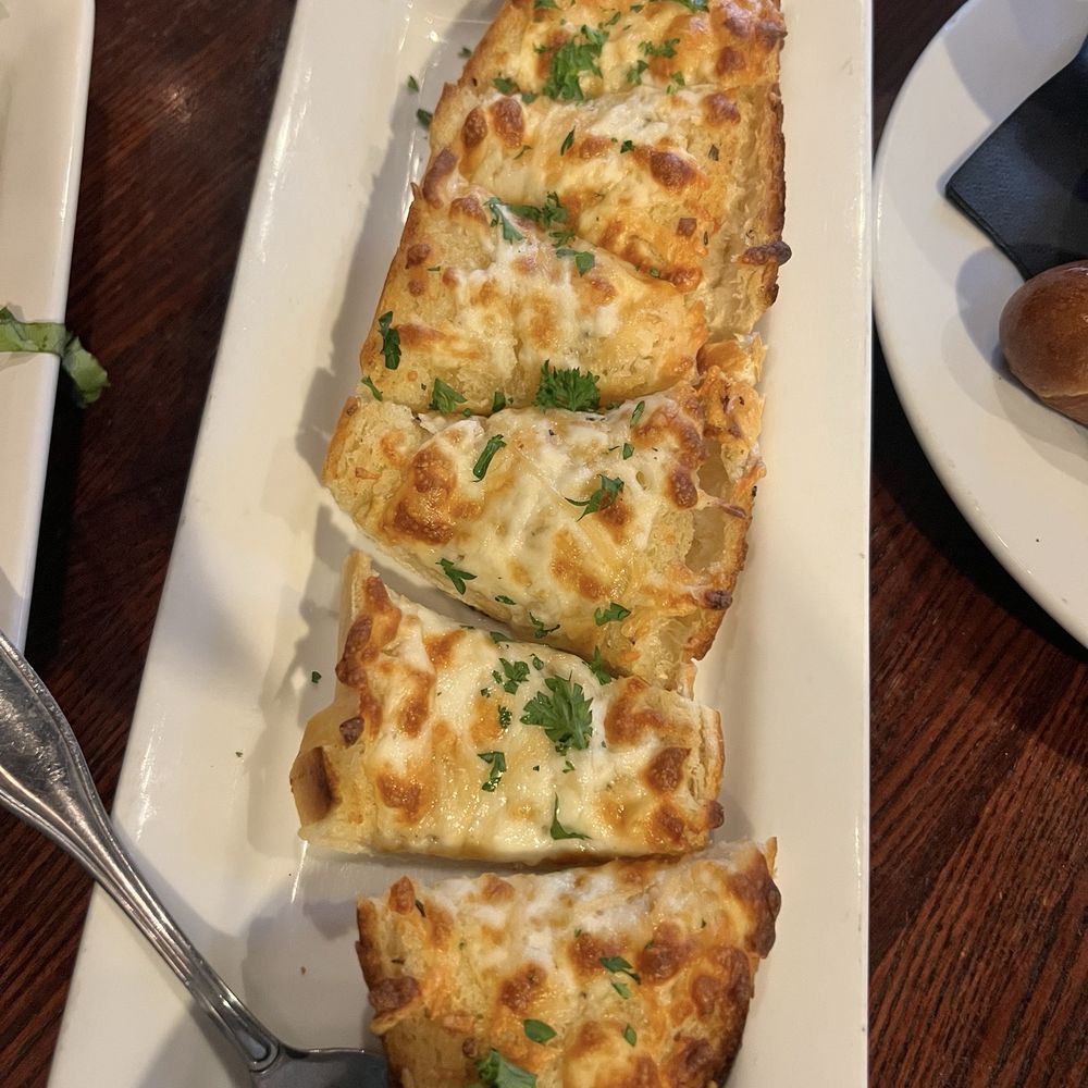 Wyld Pines Bar & Restaurant - Garlic bread - Pubs Near Me - Camas, Washington Wyld Pines Bar & Restaurant - Garlic bread - Pubs Near Me - Camas, Washington