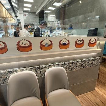 Shang Dumpling - Waiting area - Dim Sum Near Me - San Mateo, California