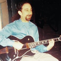 Stevedore Skye Guitar Lessons - Stevedore Skye - Guitarist of The SKYHAWKS Band