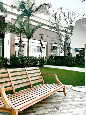 Lil' Simmzy's on the Deck by null