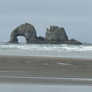 Grumpy's Cafe - Twin Rocks at Rockaway Beach - Desserts Near Me - Rockaway Beach, Oregon