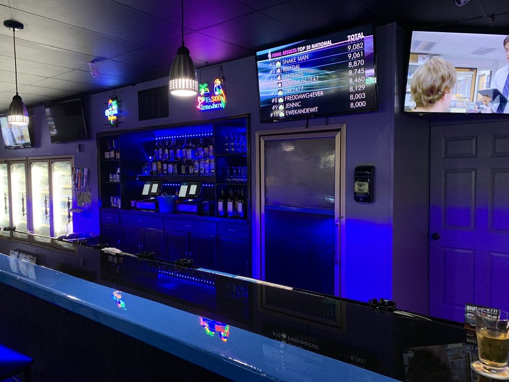 Legends Bar And Lounge Image