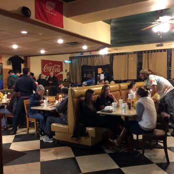 Community Q BBQ - Dining Room - Barbeque Near Me - Decatur, Georgia