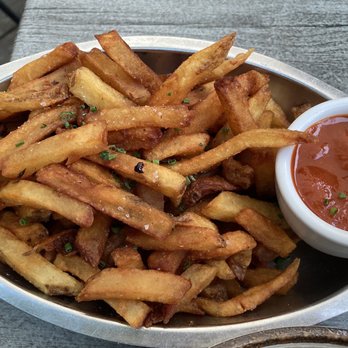 The Duck Inn - Duck Fat Fries - Cocktail Bars Near Me - Chicago, Illinois