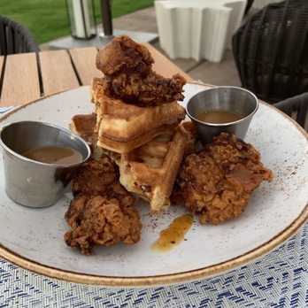 Hualani's - Chicken and wafflea - Hawaiian Near Me - Lihue, Hawaii