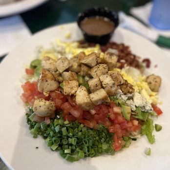 Gators Dockside - Cobb Salad with balsamic vinaigrette - Sandwiches Near Me - Windermere, Florida