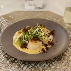 Chef Chuy Valencia - Scallops