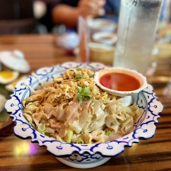 LaoTable - Vegetarian Pad Mee Lao Noodles - Laotian Near Me - San Francisco, California