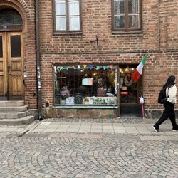 Hoppipolla - View from outside