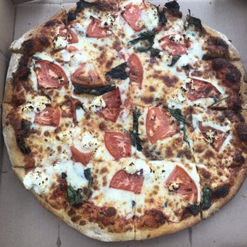 Captiva Island Pizza - Skinny pirate - Pizza Near Me - Lee, Florida