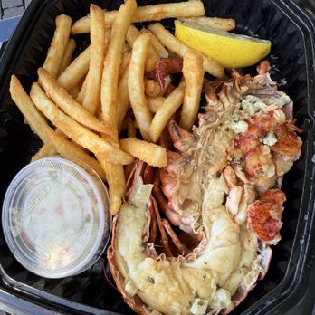 Chatham Pier Fish Market - Lobster frites - Seafood Near Me - Chatham, Massachusetts Chatham Pier Fish Market - Lobster frites - Seafood Near Me - Chatham, Massachusetts