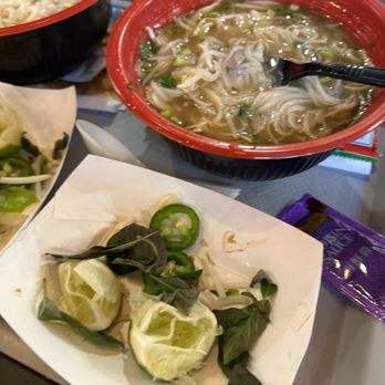 206 BCE - The noodles to the veggies all very bad as you can see. Not fresh. - Noodles Near Me - Anaheim, California 206 BCE - The noodles to the veggies all very bad as you can see. Not fresh. - Noodles Near Me - Anaheim, California