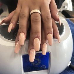 Z Nails