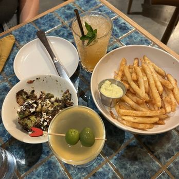 Second Bar & Kitchen At East Austin Hotel - Drinks & apps - Breakfast & Brunch Near Me - Austin, Texas Second Bar & Kitchen At East Austin Hotel - Drinks & apps - Breakfast & Brunch Near Me - Austin, Texas