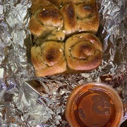 Amici Pizzeria - Garlic knots
