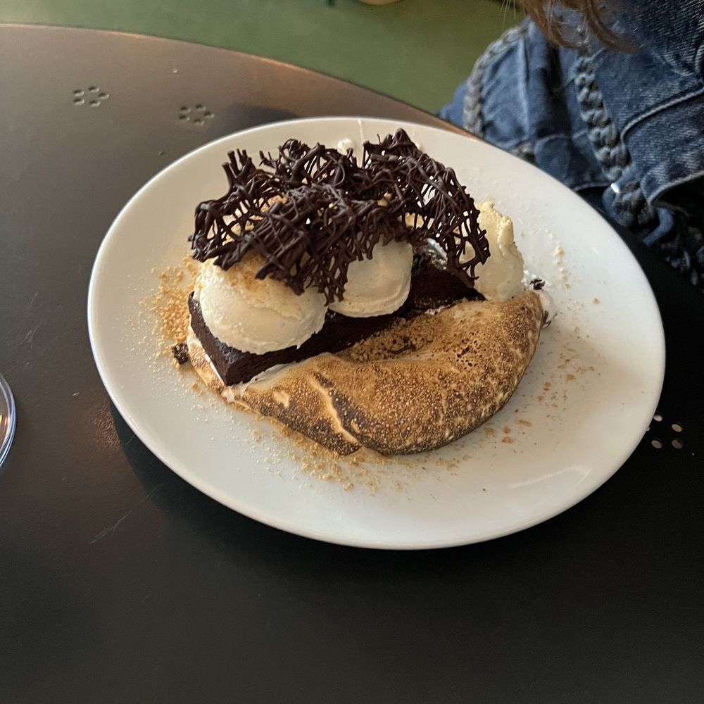 Bittersweet - The s'mores dessert -- especially liked the ice cream - Coffee & Tea Near Me - Raleigh, North Carolina