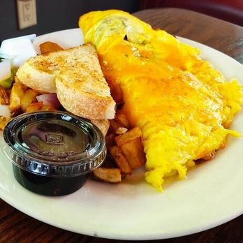 MeMe's Cafe - Better with Bacon Denver Omelette - American Near Me - Springdale, Utah