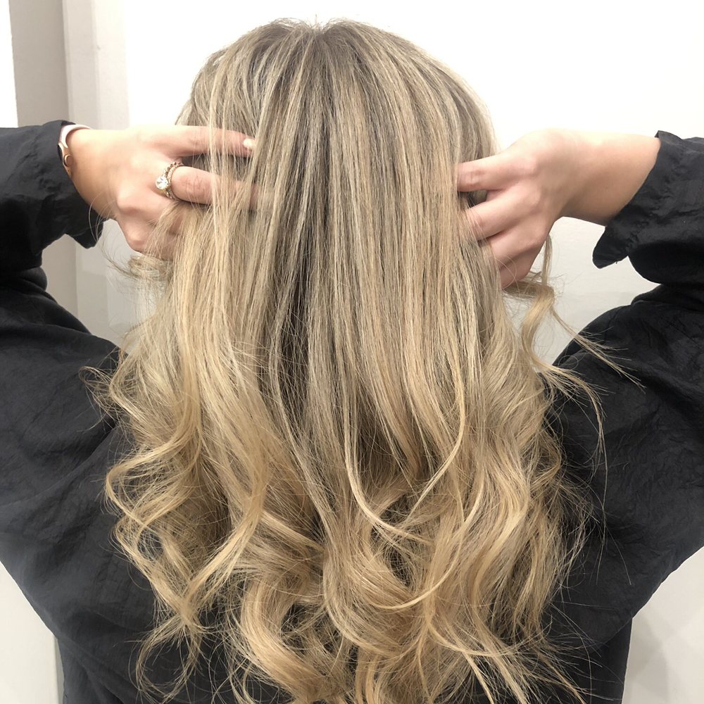 Fall blonde hair vibes!! Highlights by Maria B, best in the business for blonde hair! Fall blonde hair vibes!! Highlights by Maria B, best in the business for blonde hair!