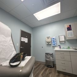 WellCare Urgent Care - Patient room