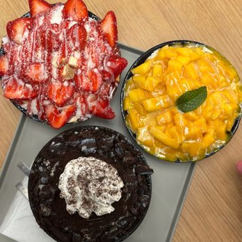 Sul & Beans - Oreo, strawberry cheesecake, and mango - Desserts Near Me - Irvine, California Sul & Beans - Oreo, strawberry cheesecake, and mango - Desserts Near Me - Irvine, California
