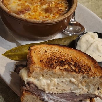 The Old Mohawk - American Near Me - Columbus, Ohio