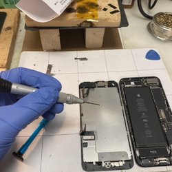 Eazy Computers & iPhone Repair - IPhone LCD screen repair