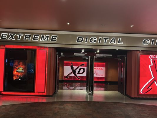 Cinemark Howard Hughes Los Angeles and XD by null