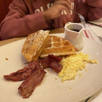 Silver Diner - Waffles eggs and bacon - Breakfast & Brunch Near Me - Nottingham, Maryland