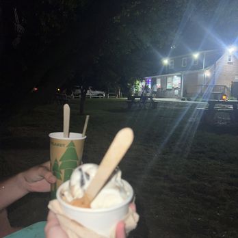 The Shipwreck Ice Cream - Ice Cream & Frozen Yogurt Near Me - Sandwich, Massachusetts