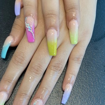Nail-It! - Ombre colors - Nail Salons Near Me - Spring Valley, California