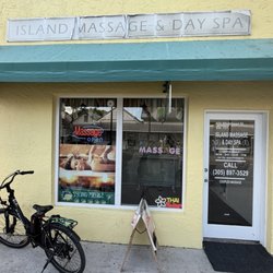 Island Massage & Day Spa - Island Massage and day spa