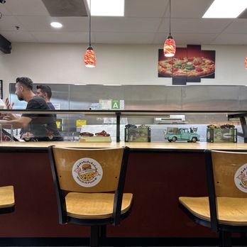 The Road Grill-N-Pizza - Interior - Pizza Near Me - Stevenson Ranch, California
