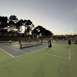 2 pickleball court with Lights