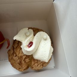 Strawberry Jasmine Cream Puff